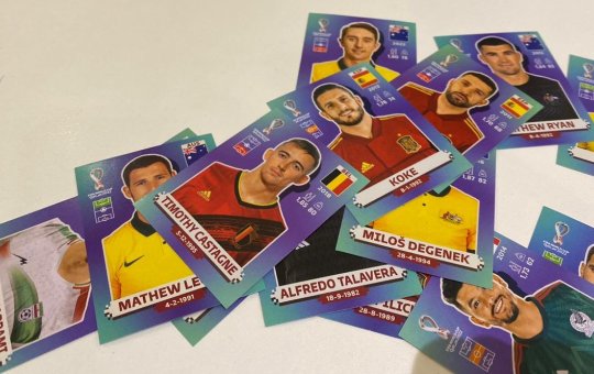 Figurinhas da Copa do Mundo  estimulam interação entre pequenos colecionadores