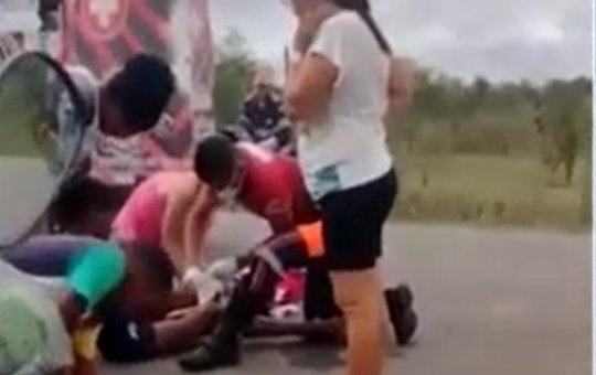 Três pessoas ficam feridas em sequência de acidentes em Riachão do Jacuípe 