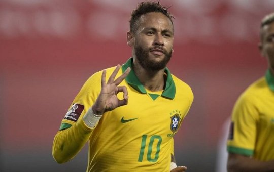 Com problema em voo, Neymar não participa de primeiro treino da Seleção em Turim