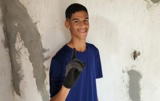 Luva de Pedreiro parabeniza time da sua cidade após conquista do Intermunicipal