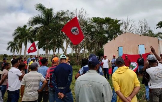 Integrantes do MST ocupam fazendas na Chapada Diamantina