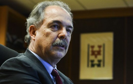 Mercadante garante civil como ministro da Defesa do governo Lula