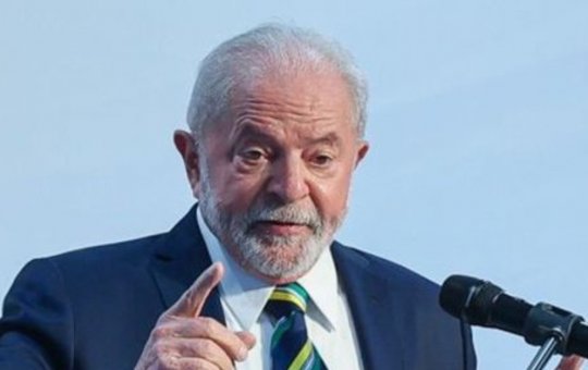"Fazia quatro anos que o Brasil estava isolado no mundo", diz Lula em Portugal