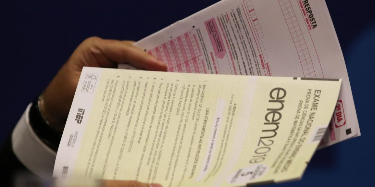 Participantes do Enem 2022 fazem provas de exatas neste domingo