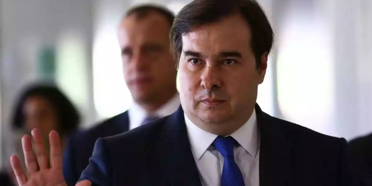 "Não sabem o que é fato e o que é fake", diz Rodrigo Maia após ser hostilizado