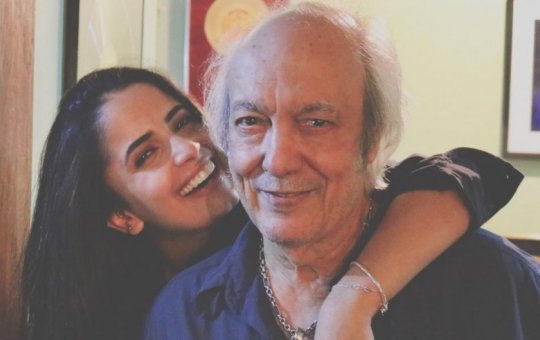 Viúva de Erasmo revela que cantor morreu em seus braços: "Você não queria ir"