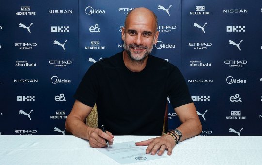 Manchester City anuncia renovação de contrato com o técnico Pep Guardiola