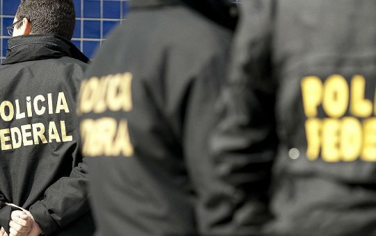 Homem tem eletrônicos apreendidos por suspeita de postar pornografia infantil