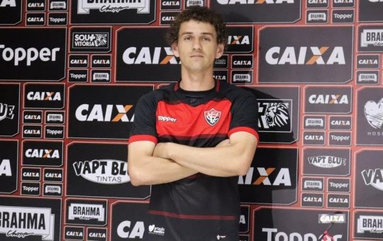 Vitória recebe novo 'transferban' por dívida de Fabiano com o Bragantino