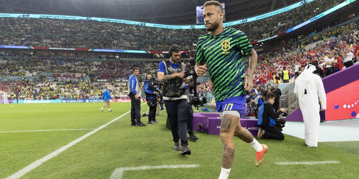 Neymar passa por exames e não participa de treino; Danilo também fica fora
