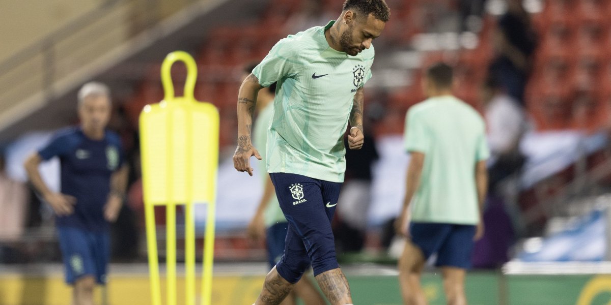 Seleção: Neymar e Danilo se lesionam e estão fora da fase de grupos da Copa