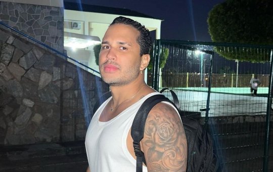 Fã chama a atenção de Lucas Guimarães sobre valores inacessíveis de produtos