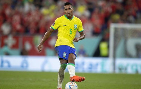 Com lesão no quadril, Alex Sandro vira novo desfalque da Seleção Brasileira