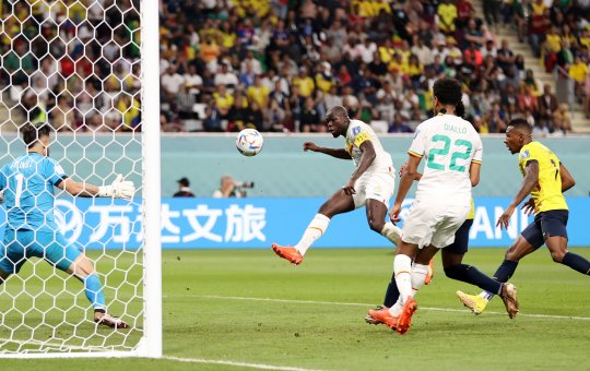 Senegal derrota o Equador e se classifica para o mata-mata da Copa do Mundo