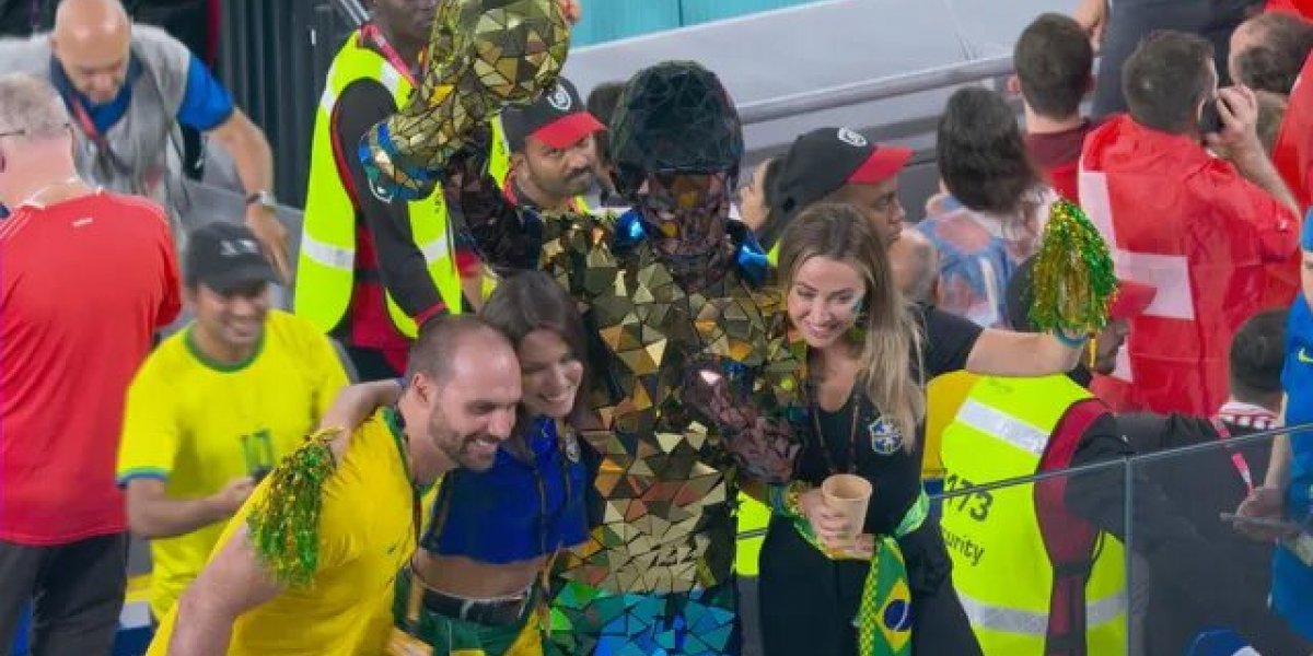 E. Bolsonaro diz que foi ao Catar entregar pendrive sobre situação do Brasil