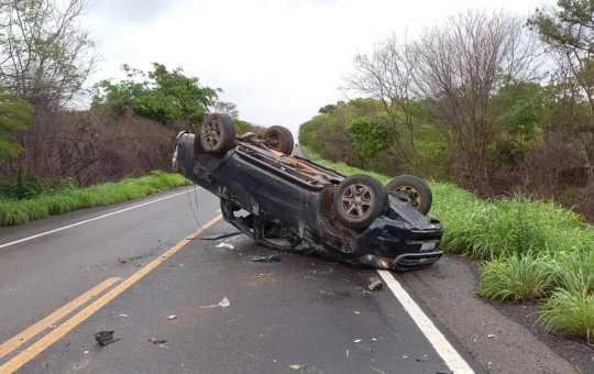 Criança coreana morre em acidente na BR-135, na Bahia