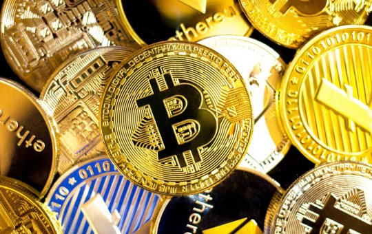 Câmara aprova projeto que regulamenta criptomoeda