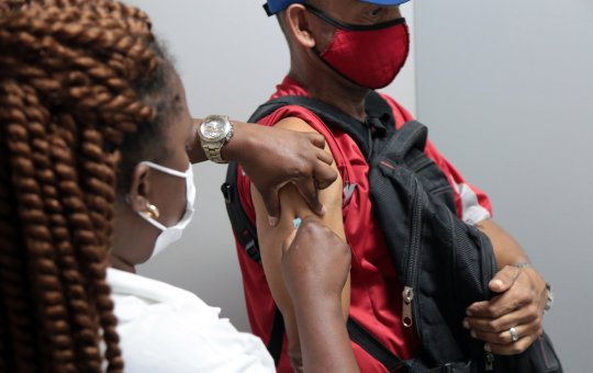 Confira os postos de vacinação contra Covid-19 em Salvador nesta quarta