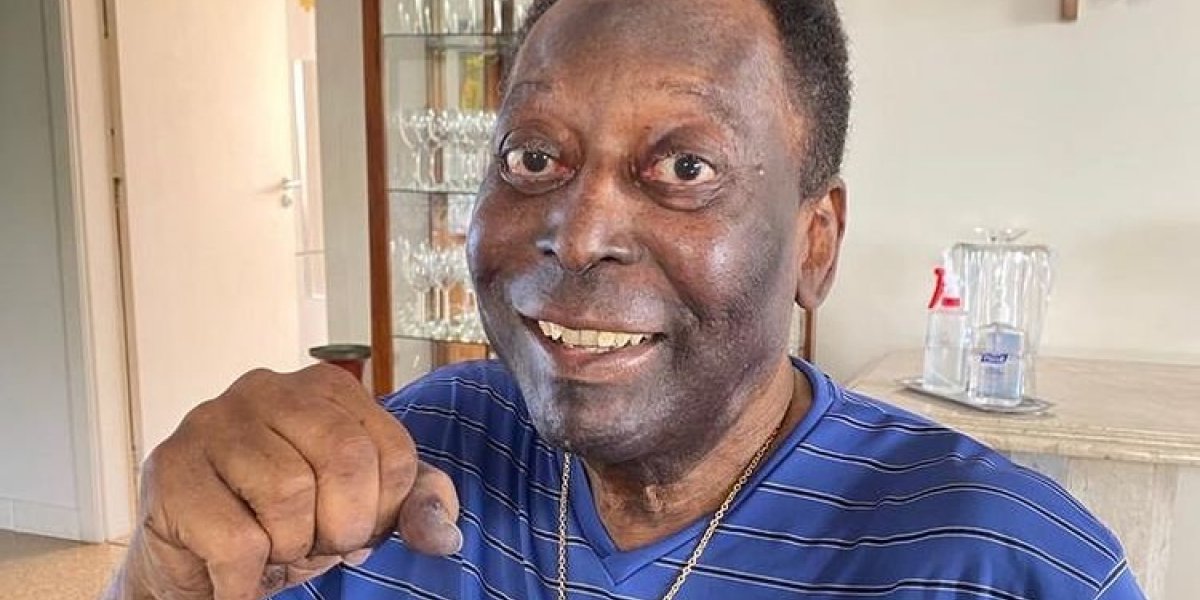 Em luta contra um câncer, Pelé volta a ser internado às pressas em São Paulo