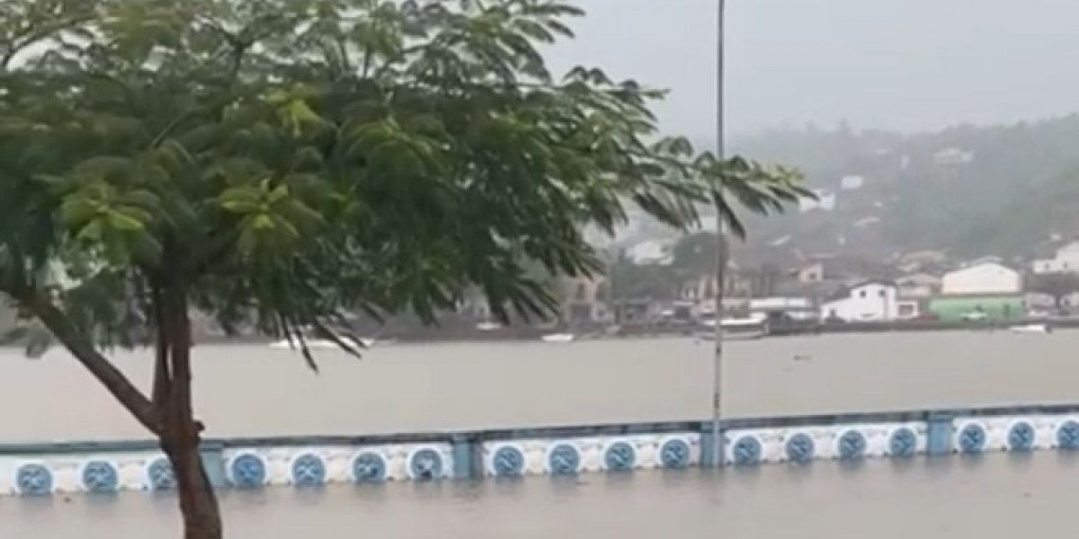 Temporais na Bahia causam estragos em 37 cidades e atingem 52 mil pessoas