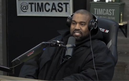 Kanye West polemiza em podcast: ''Eu gosto de Hitler''