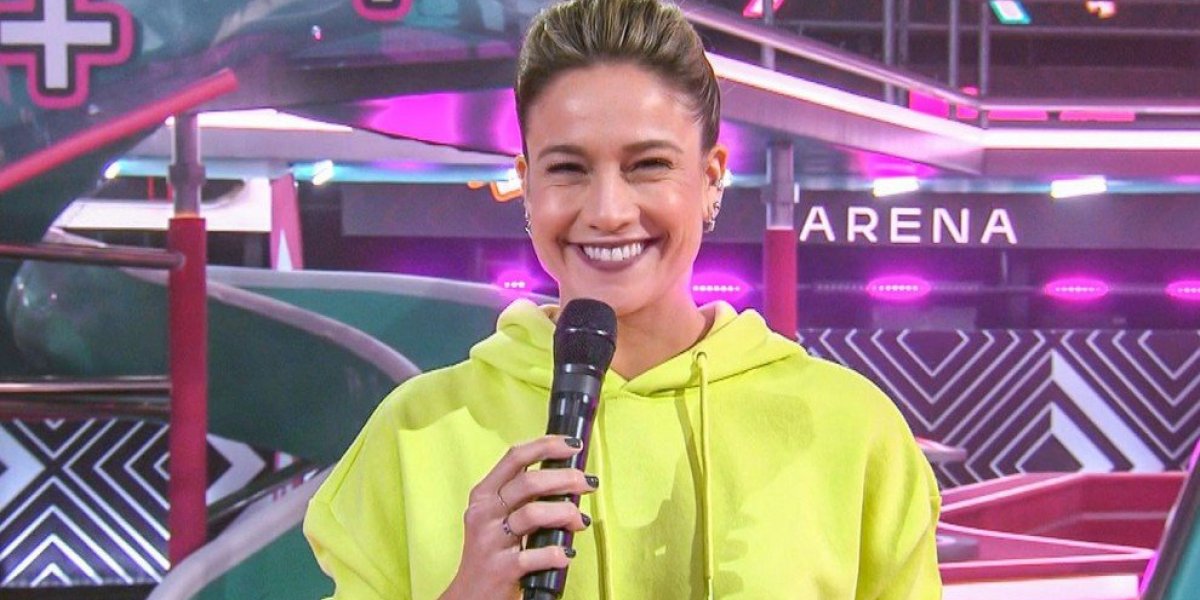 Fernanda Gentil sai da geladeira e ganha quadro no Mais Você sobre a Copa