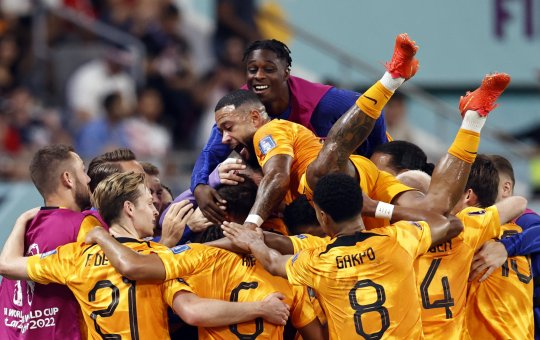 Holanda derrota Estados Unidos e avança às quartas de final da Copa do Mundo