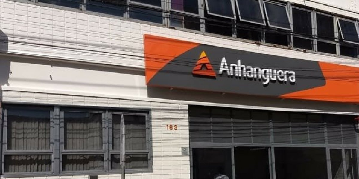 Candidatos a concurso do TRT5 em Salvador relatam problemas por falta de luz