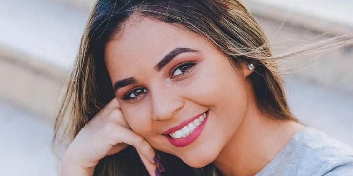 "Poderia estar morta", diz jovem que teve rosto cortado em ônibus na Bahia