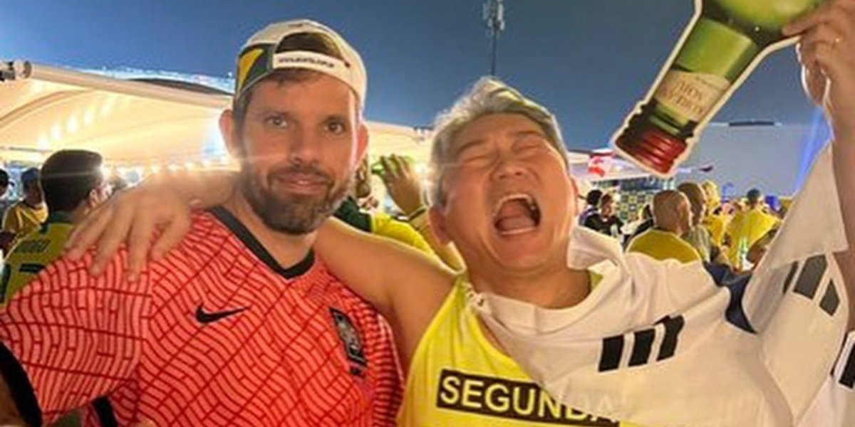 Catar: Coreano troca camisa oficial por uniforme de cordeiro de Carnaval