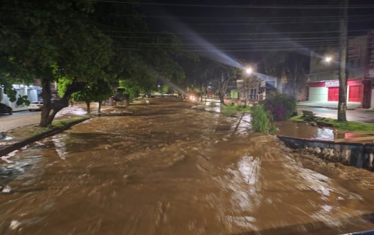 Chuva desaloja 13,8 mil pessoas em 53 municípios da Bahia
