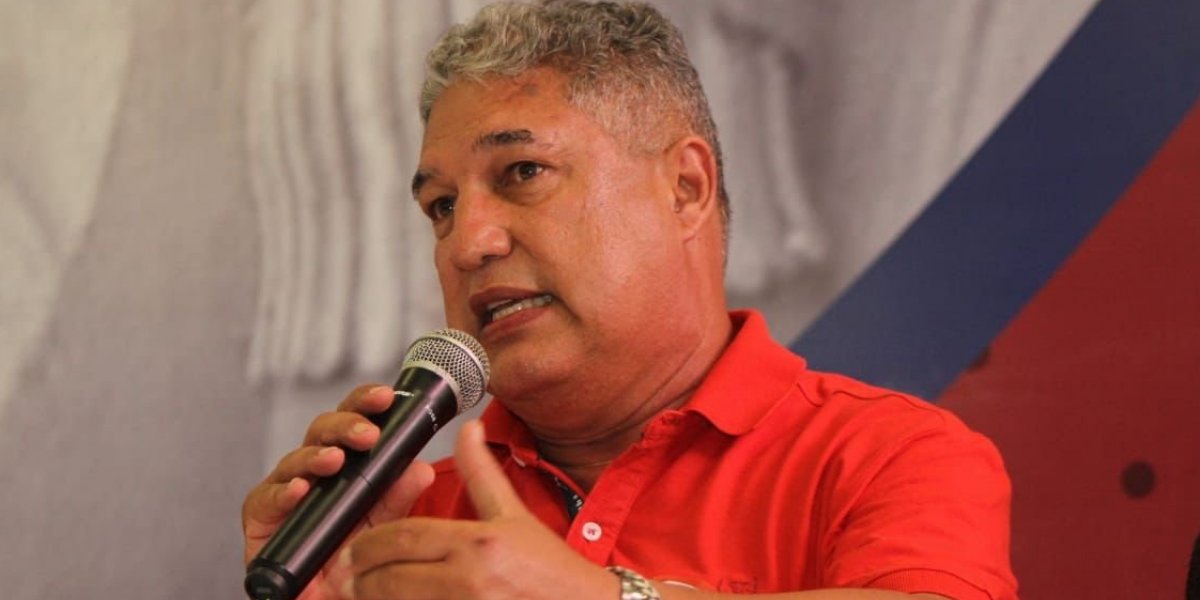 "Nunca tratei dessa questão", diz Rosemberg sobre Aline Peixoto no TCM