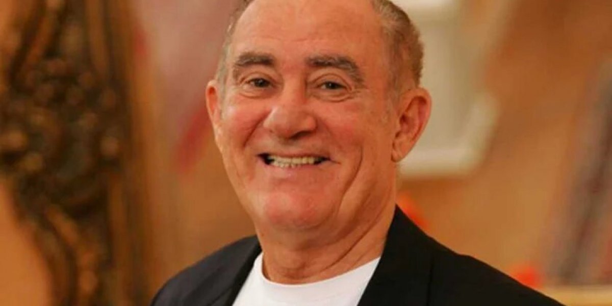 Renato Aragão é internado no Rio após se sentir mal