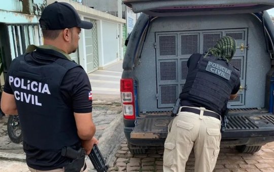 Suspeito de jogar óleo quente em companheira é preso no extremo sul baiano