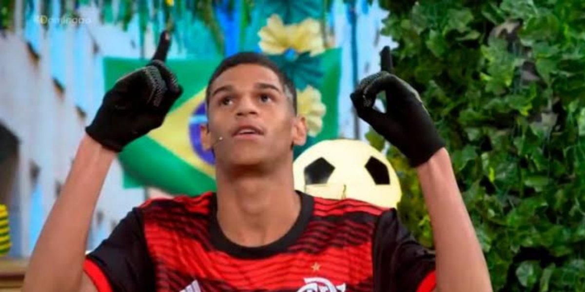 Reeceba! Luva de Pedreiro abala coração na Farofa