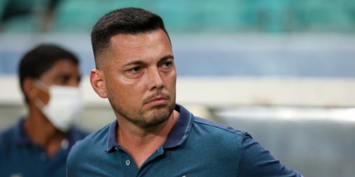 Despedida? Português pode ser mais um a dar adeus