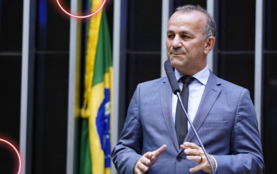 Deputado diz ter usado orçamento secreto por engano