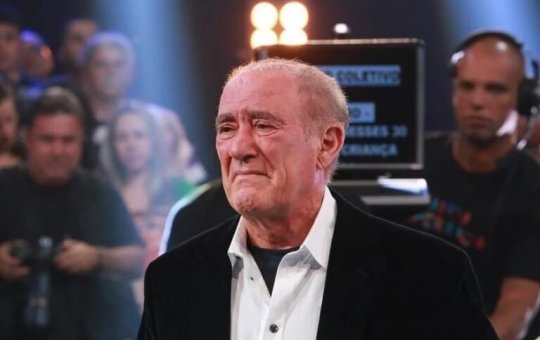 Renato Aragão recebe alta e passa bem