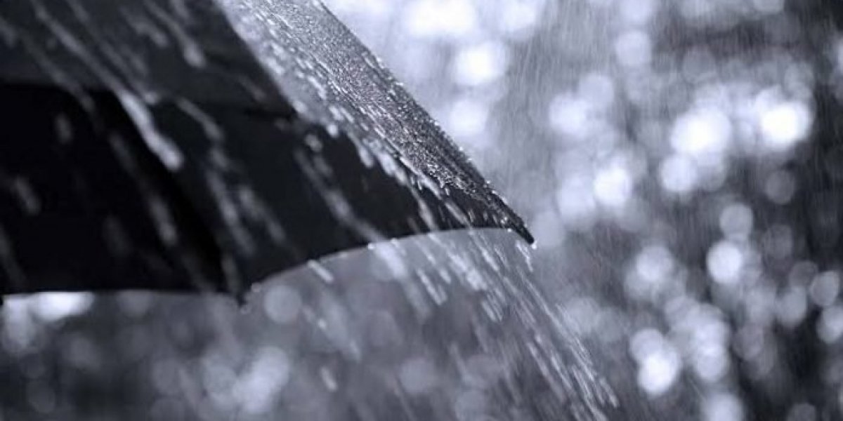 Barra do Choça registra fortes chuvas que inundam as ruas da cidade