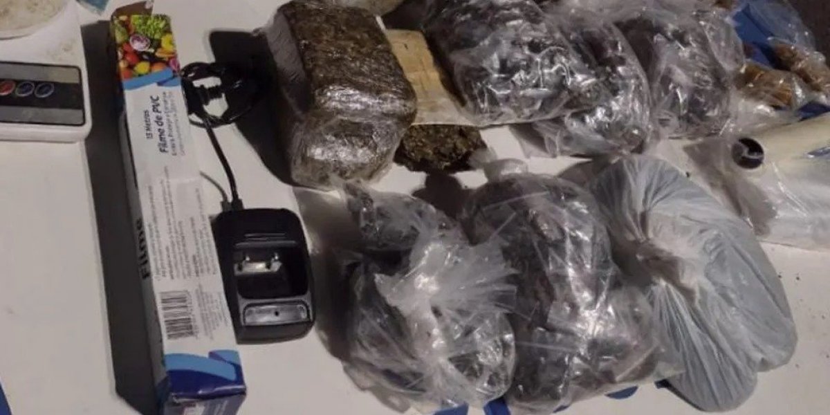 Homem é preso em Nova Brasília com mais de 4 quilos de maconha e munições