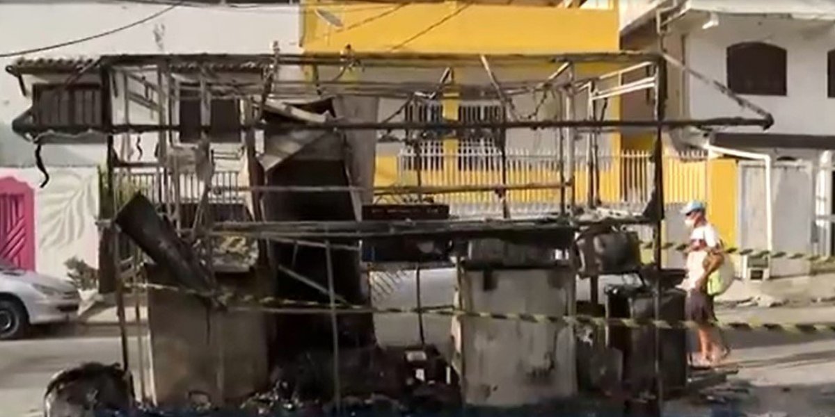 Food truck é atingido por incêndio no bairro de Amaralina, em Salvador