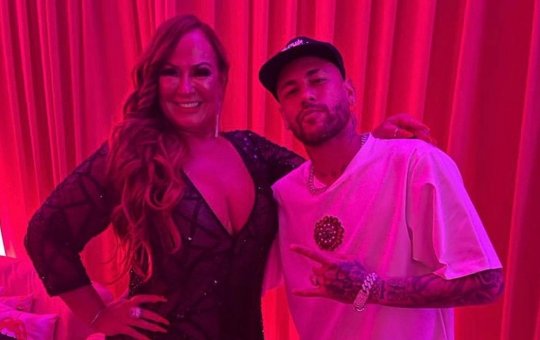 Após desclassificação, mãe de Neymar publica mensagens de apoio ao jogador