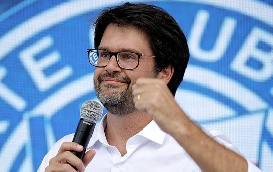 Bellintani ressalta trajetória de Renato Paiva em apresentação do novo técnico