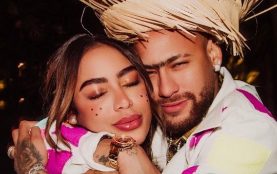 Sem hexa, mas com festa: Jogadores da Seleção madrugam na casa da irmã de Neymar