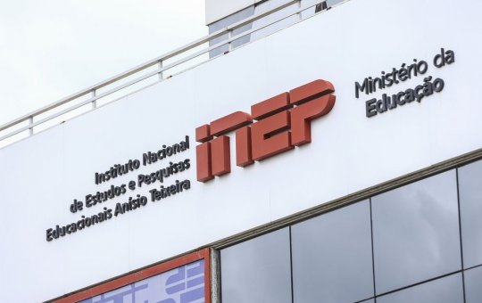 Inep abre licitação para contratar aplicadora do Enem 2023