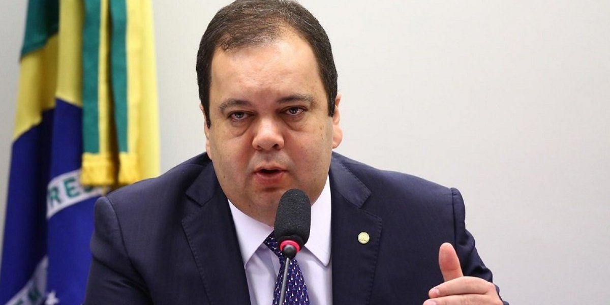 Elmar Nascimento é confirmado como relator da PEC da Transição na Câmara