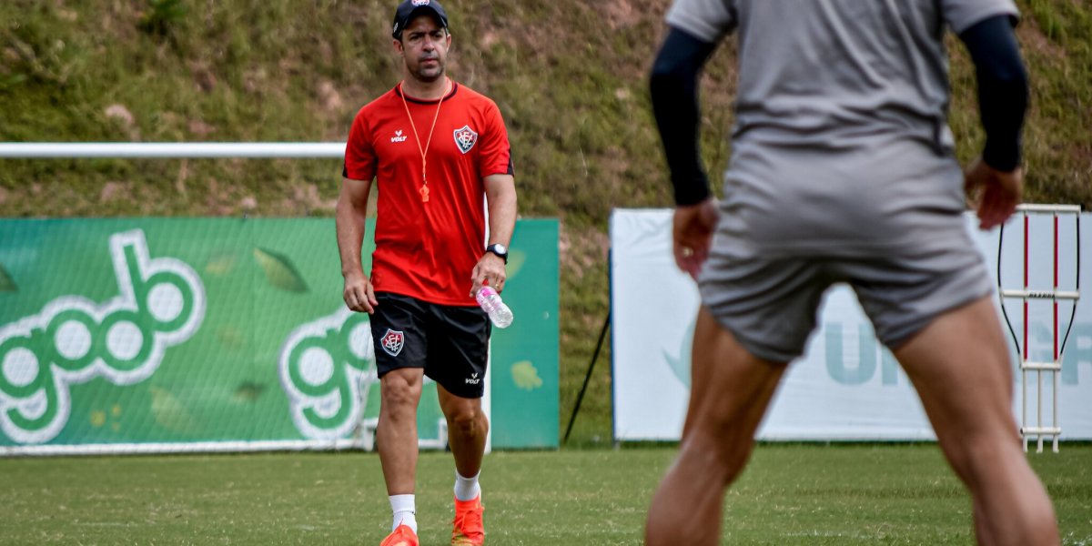 João Burse revela que Vitória fará três amistosos preparatórios até o fim do ano