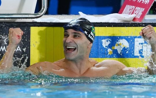 Nicholas Santos é tetracampeão mundial de natação e se aposenta aos 42 anos