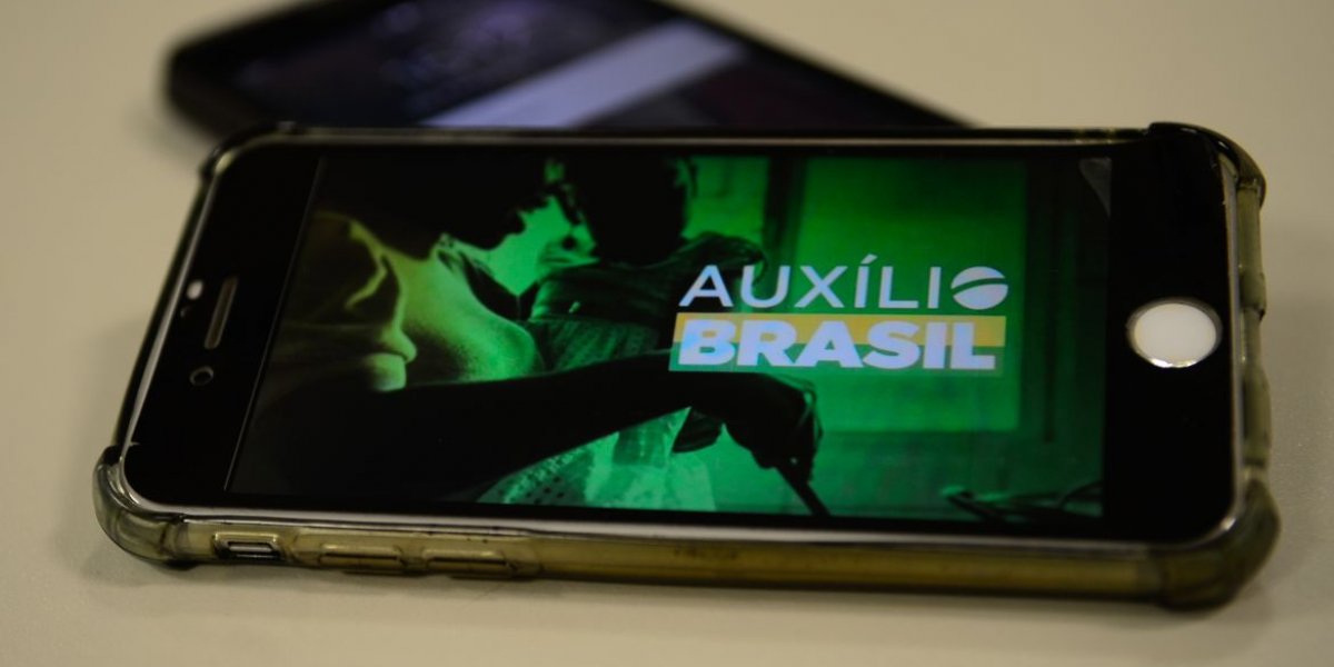 Auxílio Brasil é pago a beneficiários com NIS final 4 nesta quinta