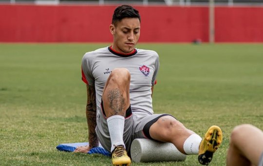 Gabriel Honório pede para deixar o Vitória por problemas pessoais